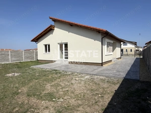 Casa individuala pe parter Mosnita Noua, COMISION 0 - imagine 5