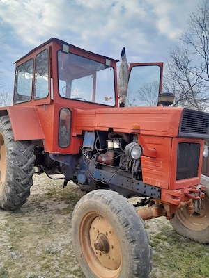 Vând tractor U650 în stare bună!  - imagine 5