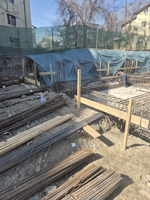 Muncitori in constructii -fierari - dulgheri - zidari - imagine 4