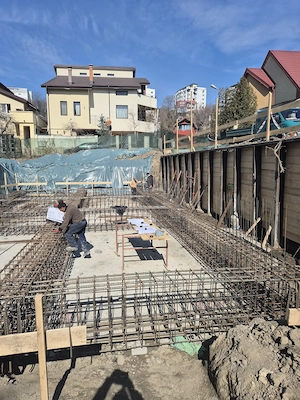 Muncitori in constructii -fierari - dulgheri - zidari - imagine 2