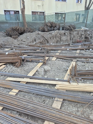 Muncitori in constructii -fierari - dulgheri - zidari - imagine 3