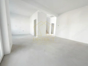 Duplex superb cu 5 camere despartit prin garaj | Dumbravita