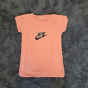 Tricou dama disponibil pe 3 culori 