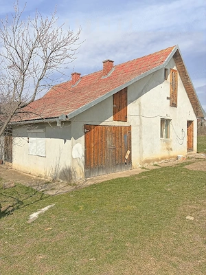 Vând teren intravilan 708 metri pătrați+casă de finisare 138 m pătrați +250 m pătrați stradă privată - imagine 4