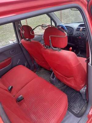 vând Opel agila 3000 lei