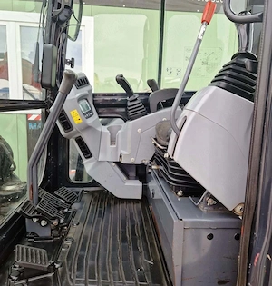 miniexcavator Kubota KX057-4 - imagine 8