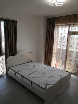 Închiriez apartament 2 camere decomandat  - imagine 5