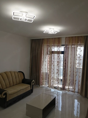 Închiriez apartament 2 camere decomandat  - imagine 2