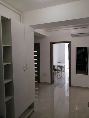 Închiriez apartament 2 camere decomandat  - imagine 3