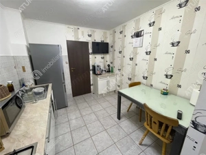 Apartament 3 camere decomandate in zona Turnisor din Sibiu - imagine 10