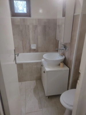 Central - Inchiriere apartament 2 camere - Str. Bodor Peter - imagine 9