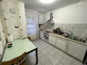 Apartament 3 camere decomandate in zona Turnisor din Sibiu - imagine 8