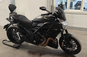 Ducati Diavel 2014 18.000KM - imagine 2