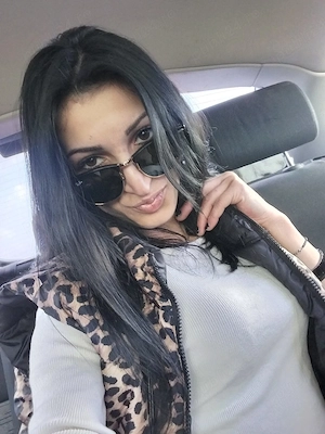 Noua in orasi bruneta slim  