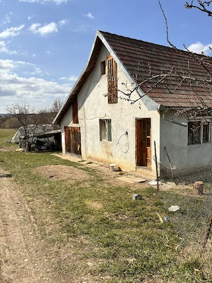 teren 708 m pătrați +Casă de finisare 138m pătrați +250 m pătrați proprietate strada privată.  - imagine 8