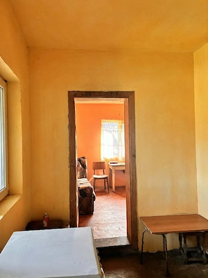 teren 708 m pătrați +Casă de finisare 138m pătrați +250 m pătrați proprietate strada privată.  - imagine 2