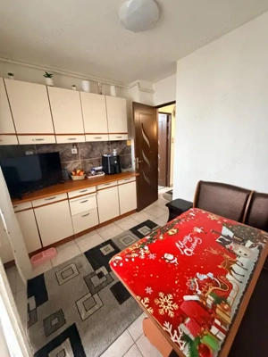 Apartament 3 camere, 68 mp, zona Consul - imagine 6
