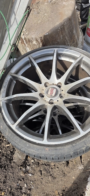Preț acceptabil si negociabil – Jante aliaj R19 cu anvelope - imagine 3