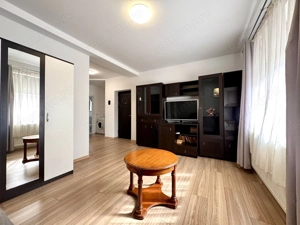 Giroc, Decomandat, Loc de parcare