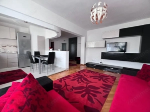 Apartament 3 camere, 2 bai, zona Ultracentrala - imagine 2