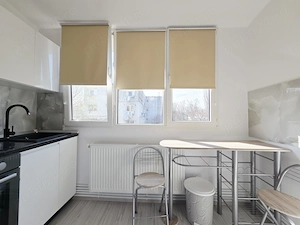 Garsoniera cu grup sanitar si balcon renovata gata de MUTAT SAU INCHIRIAT