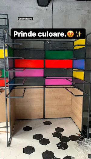 Vand rafturi  insula pentru magazin