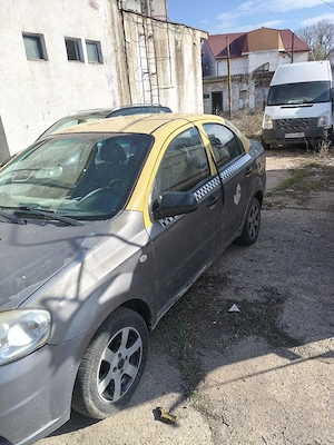 Vând Chevrolet Aveo 