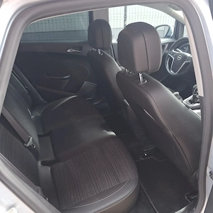 Opel Astra J  Sedan 1,4 Turbo - imagine 8