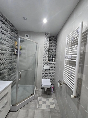 De inchiriat apartament cu o camera in zona Aradului