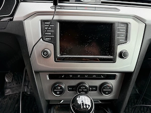 VW Passat 190 CP 2015  - imagine 7