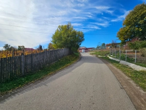 Teren intravilan 1000 mp, utilități, lângă Spital Călinești - imagine 5