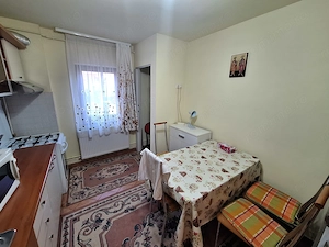 440 euro!!!Ap.cu 3 camere Et 1 cu centrala proprie Zona Bucovina - imagine 6