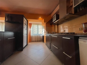 Apartament 3 camere Pacurari, model 86 mp, etajul 2 - imagine 3