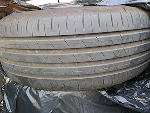 Vand Set 4 Cauciucuri de vara DOT 2025 :Goodyear EfficientGrip Performance 215/55 R17 94V