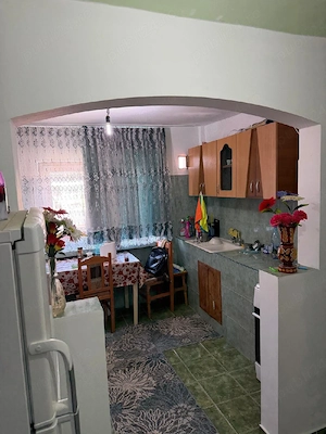 Vand apartament 3 camere  - imagine 10