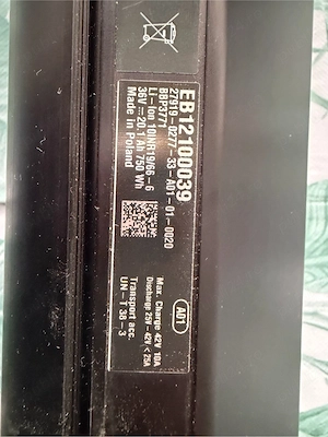 Vând baterie Bosch PowerTube 750Wh, +incarcator original - imagine 4