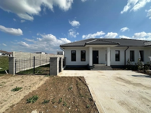 Duplex in Sanandrei | 3 camere | Toate utilitatile | Asfalt