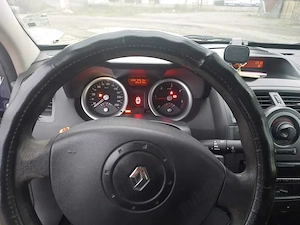 Renault MEGANE 2005