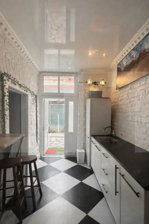 Apartament Central - Premium, design modern & atmosferă unică - imagine 7