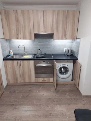 Garsonieră Luminată în Zona 13 Septembrie