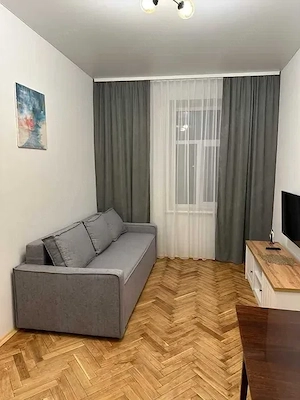 Garsoniera zona 13 Septembrie