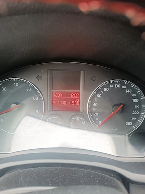 Volkswagen Jetta  - imagine 9