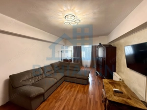 3 decomandate - 2 bai - etaj 1 - centrala proprie - McDonald's