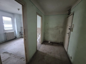 Avantajos !Vând Apt.4 cam conf.1  decomandat Zona Lunca-moroasa suprafața 99 mp