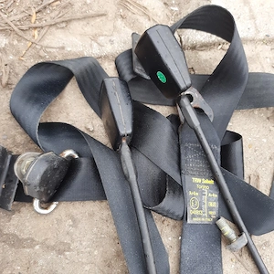 vând set 2 centuri de siguranță pentru dube autoutilitare  - imagine 2