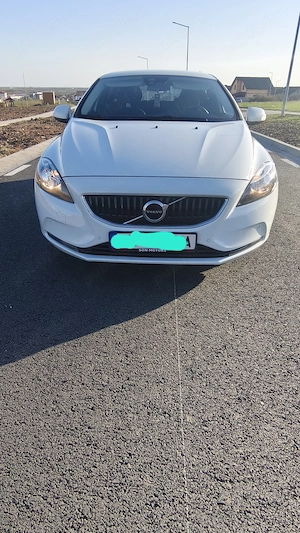 Volvo V40 T2 - imagine 2