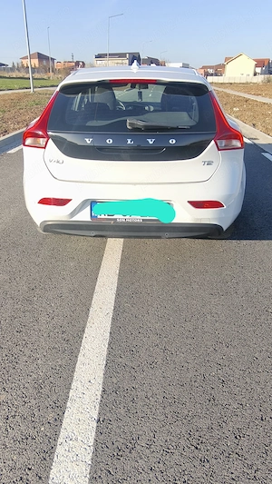 Volvo V40 T2 - imagine 4