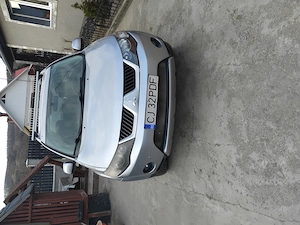 Mitubisi outlander  - imagine 3