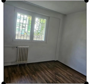 închiriez apartament 2 camere  - imagine 2