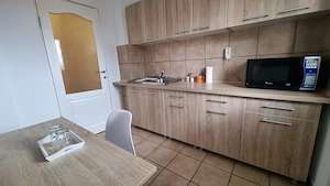 Apartament 3 camere et.2 de inchiriat,zona Nufărul aproape de Lotus Center - imagine 3